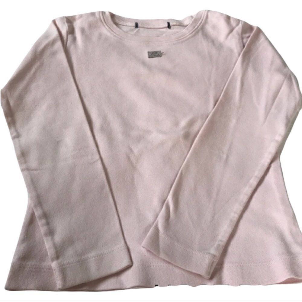 Pinkโ
longย sleeveโshirt